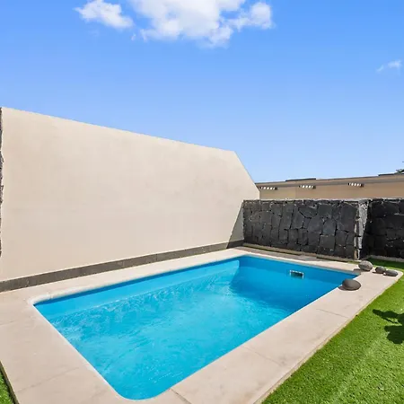 Amarilla Golf Pool House بيت للعطل