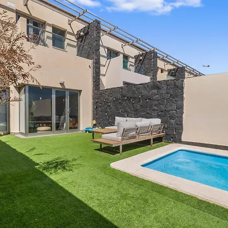 بيت للعطل Amarilla Golf Pool House