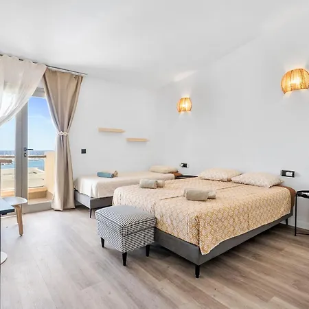 Amarilla Golf Pool House סן מיגל דה אבונה