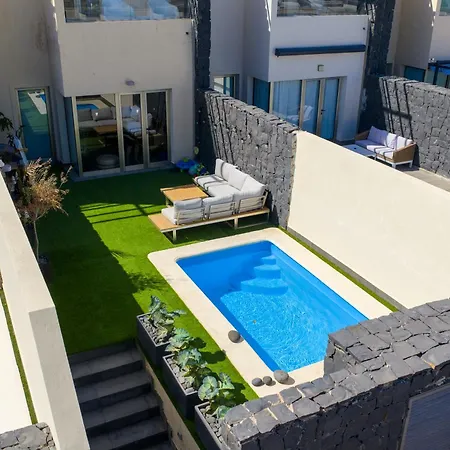 Amarilla Golf Pool House בית נופש סן מיגל דה אבונה