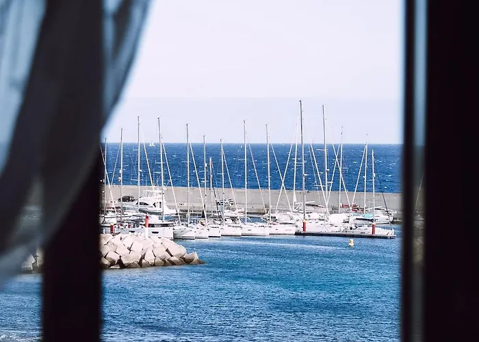 別荘 Amarilla Golf Pool House *