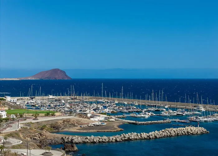 Amarilla Golf Pool House *